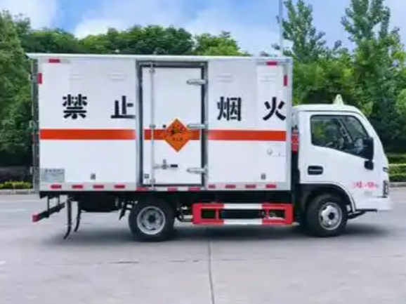 爆破器材运输车的尺寸